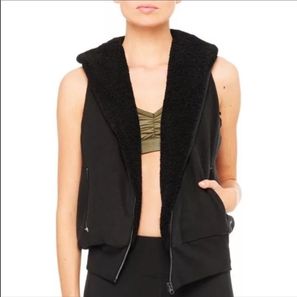 Alo yoga flat iron vest
